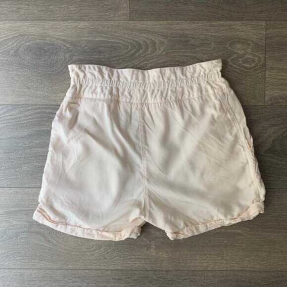 Aritzia Wilfred Women's Shorts Crepe Paperbag Ruched Elastic Waist Pale pink 2 - Picture 9 of 16